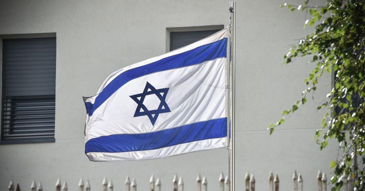 محاولات إيرانية لاستهداف سفارات الاحتلال.. وتجنيد شباب …