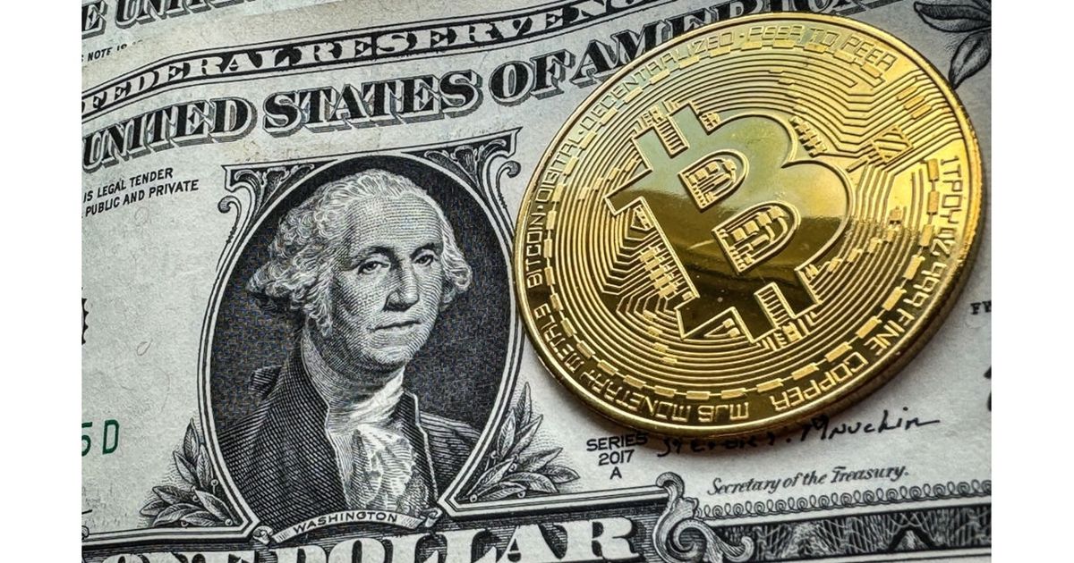 نجل ترامب يتوقع وصول بتكوين لمليون دولار رغم تراجعها 28 بالمئة