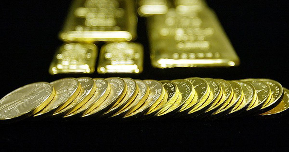 Gold falls amid dollar rally after US jobs data – Arabic 21