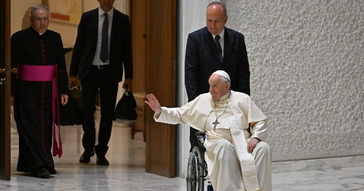 صحة البابا لا تزال “معقدة” رغم التحسن الطفيف على الرئة … صحة البابا لا تزال “معقدة” رغم التحسن الطفيف على الرئة …