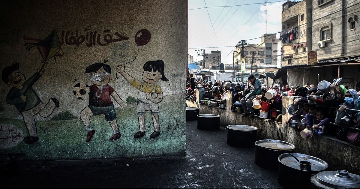 الصمت على قرار الاحتلال تجويع غزة جريمة كبيرة …