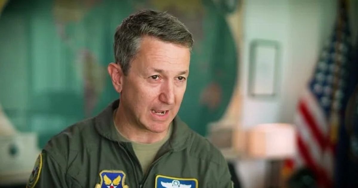 من هو “دان رازين كين” الذي اختاره ترامب لرئاسة أركان …