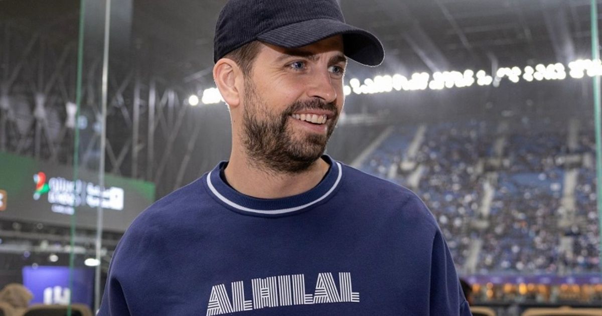 جيرارد بيكيه يدعم الهلال أمام الخلود بملعب “المملكة …