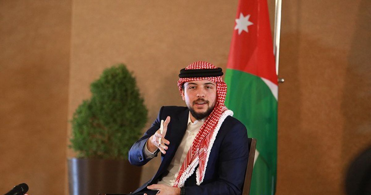 ولي العهد الأردني يحتفي بلقطة سجود لاعبي “النشامى” (صورة) …