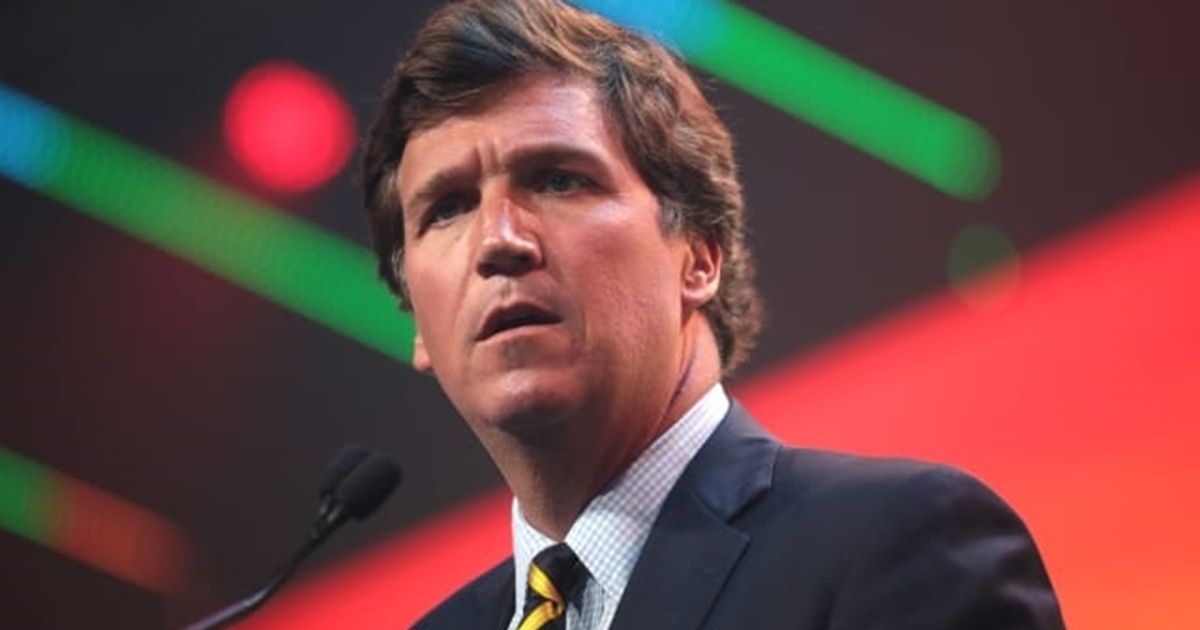 ناشطة مؤيدة للاحتلال تحرض على إعلامي أمريكي بعد مقابلته …