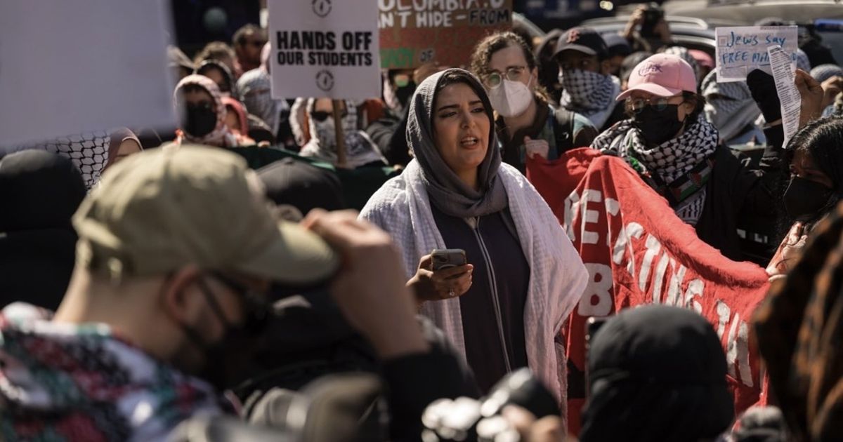 مظاهرة حاشدة في لوس أنجلوس للتضامن مع طلبة جامعة … مظاهرة حاشدة في لوس أنجلوس للتضامن مع طلبة جامعة …