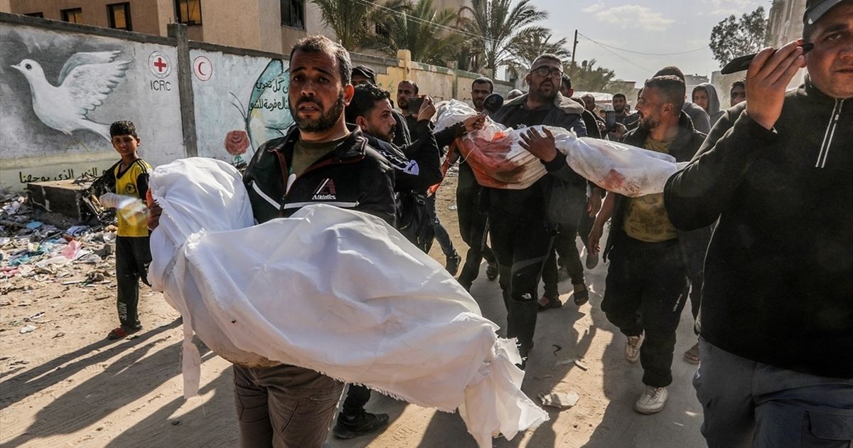 ما يحدث في غزة إبادة والساسة في البلدان …