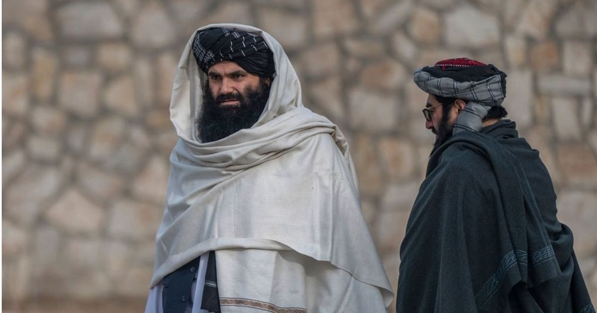 طالبان تعلن إلغاء مكافأة أمريكية للقبض على وزير الداخلية …