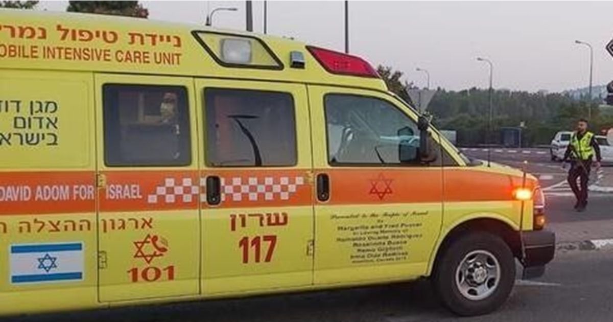 إصابة مجندة إسرائيلية بعملية دهس جنوب الخليل.. وانسحاب …