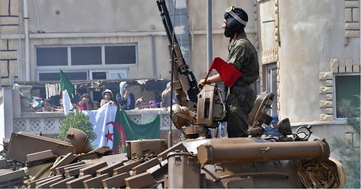 الجزائر تغلق مجالها الجوي بوجه الرحلات المتجهة إلى …