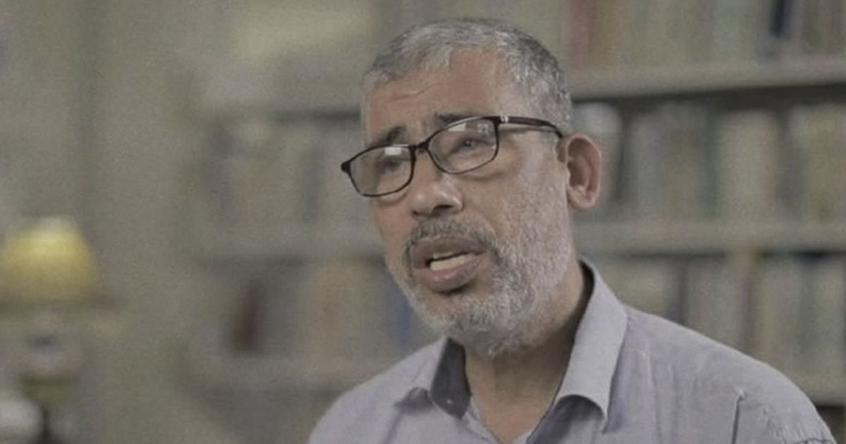 استشهاد الأكاديمي الفلسطيني زكريا السنوار متأثرا بإصابته - عربي21