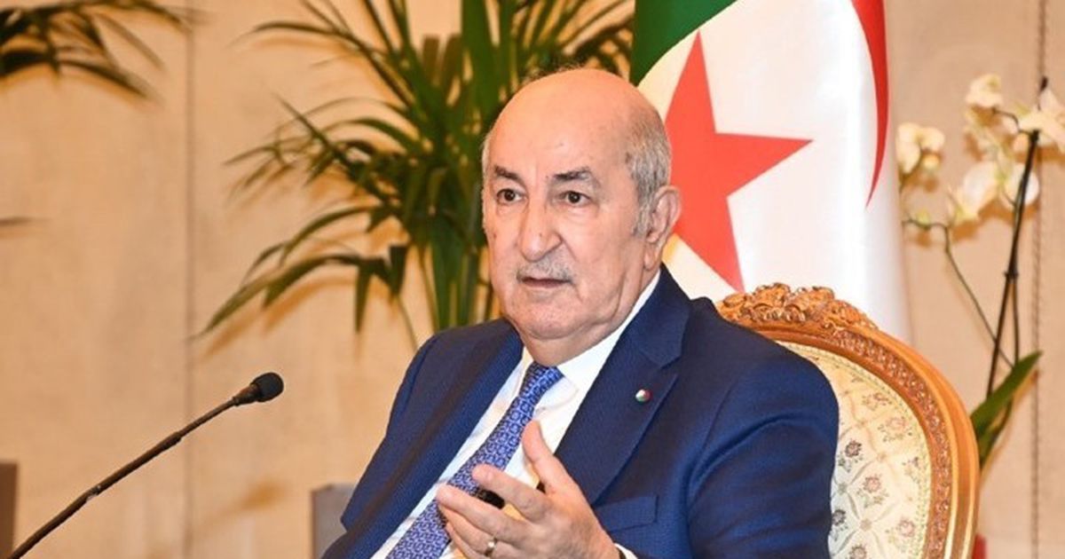الآلاف يتداولون فيديو “رئيس الجزائر سكران”.. واكتشاف … الآلاف يتداولون فيديو “رئيس الجزائر سكران”.. واكتشاف …