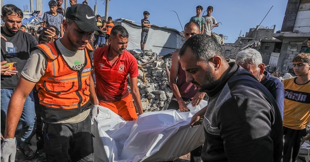 عشرات الشهداء بمجازر في القطاع.. عدد كبير من الأطفال قرب نقطة طبية - عربي21