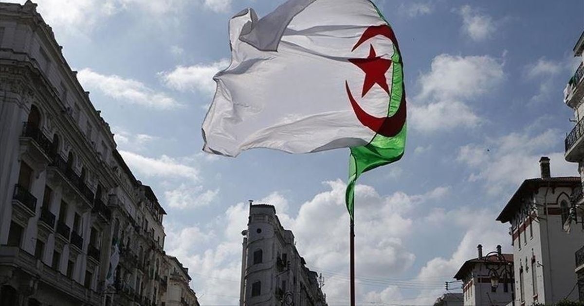 الجزائر تهاجمنا ولا نعاديها.. لا نريد حربا …