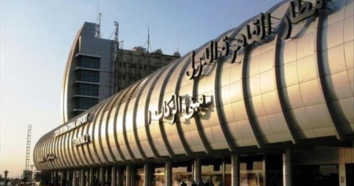 Photo : arabi21.com Aéroport du Caire : un copilote soudanais arrêté avec de la drogue