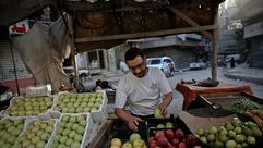 حلب: غلاء في الأسعار بين ركام المباني المهدمة - حلب غلاء في الأسعار بين ركام المباني المهدمة - الأنا
