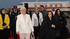 انتصار السيسي - زوجة السيسي - خلال زيارتها إلى البحرين بطائرة خاصة