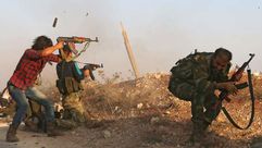 جنود سويوريون يطلقون النار في حماة - أ ف ب