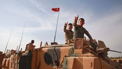 عناصر من الجيش التركي على أطراف مدينة منبج- جيتي