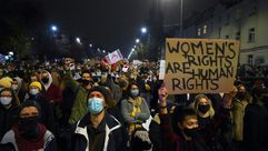 مسيرة رافضة لقرار أصدرته المحكمة الدستورية البولندية يقيّد بصورة كبيرة الحق في الإجهاض، في العاصمة و