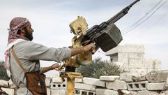 مقاتل من جبهة النصرة قبل سيطرتهم على الحقل النفطي- ا ف ب