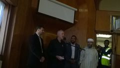 زعيم حزب العمال جيرمي كوربن يزور مسجد فنسبري بارك وقت صلاة الجمعة - لندن بريطانيا 20-11-2015 (3)