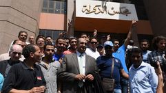 المحامي خالد علي أمام محكمة إدارية مصرية