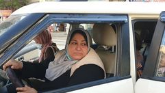 نائلة أبو جبة أول سائقة في غزة- المصور حسن اصليح