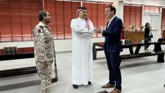 ميرفي مع وزير الدفاع القطري العطية خلال زيارته للدوحة- حسابه عبر تويتر