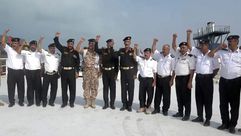 قائد القوات البحرية اليمنية التابعة للحوثي وعدد من الضباط على ظهر سفينة جالاكسي ليدر- قناة المسبرة