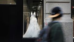 ثوب زفاف للبيع في أحد متاجر نيويورك في 19 تشرين الثاني/نوفمبر 2018