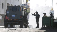 الجيش الإسرائيلي يقتل شابا فلسطينيا (الأناضول)