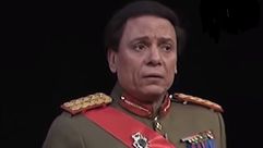 القذافي اعتبر أن عادل إمام يستهدفه بشخصية المسرحية - يوتيوب
