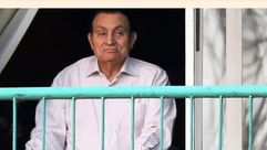 حسني مبارك في مستشفى عسكري - رويترز
