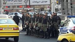 عناصر أمن إيرانيون ينتشرون تحسبا لانطلاق تظاهرات- عربي21