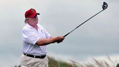 ترامب يلعب الغولف الجولف