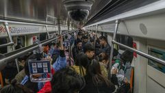 كاميرات مثبتة في مترو الأنفاق في الصين - نيويورك تايمز