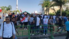لبنان اعتصام أمام فرع مصرف لبنان في صور اللبنانية  تويتر