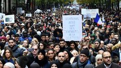 فرنسا  إسلاموفوبيا  مظاهرات  (الأناضول)