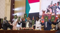 الاتفاق الإطاري بين العسكر والمدنيين في السودان  (الأناضول)