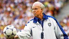 Mario-Zagallo-lors-de-la-finale-de-la-Coupe-du-monde-de-football-le-12-juillet-1998-1779753