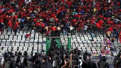 أولتراس أهلاوي - اشتباكات مع الشرطة عقب مباراة السوبر الإفريقي مع الصفاقس التونسي 20-2-2014 (الأناضو