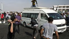 خلال الاعتداء على سيارة الصحفيي في مصر- أرشيفية)
