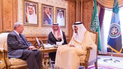 ولي العهد السعودي يلتقي المنسق العام للتحالف الدولي - واس