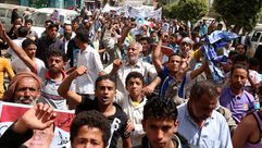 الآلاف يشيعون جثمان متظاهر قتله الحوثيون - 09- الآلاف يشيعون جثمان متظاهر قتله الحوثيون - الاناضول