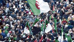 الجزائر  تظاهرات  نشطاء تويتر