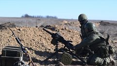 جنود روس في شرق اوكرانيا- سبوتنيك
