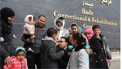 مصر لحظة اطلاق سراح احد المحبوسين احتياطيا- النائب طارق الخوالي عضو لجنة العفو الرئاسي فيسبوك