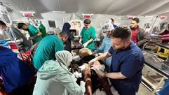جانب من إسعاف المصابين بالقصف على رفح- المصور فراس أبو شرخ/إكس
