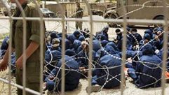 الأسرى في سجون الإسرائيلية - (أرشيفية)